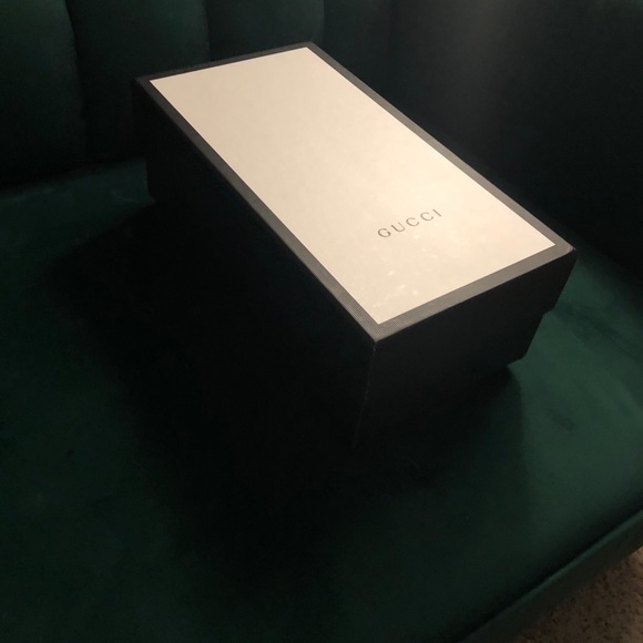 *SOLD* GUCCI SLIDES - Picture 6 of 6